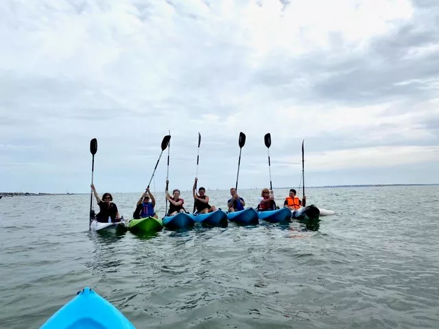 Blue Therapy Active paddlers